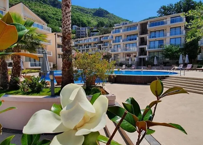 Blue Horizon Apartment Resort